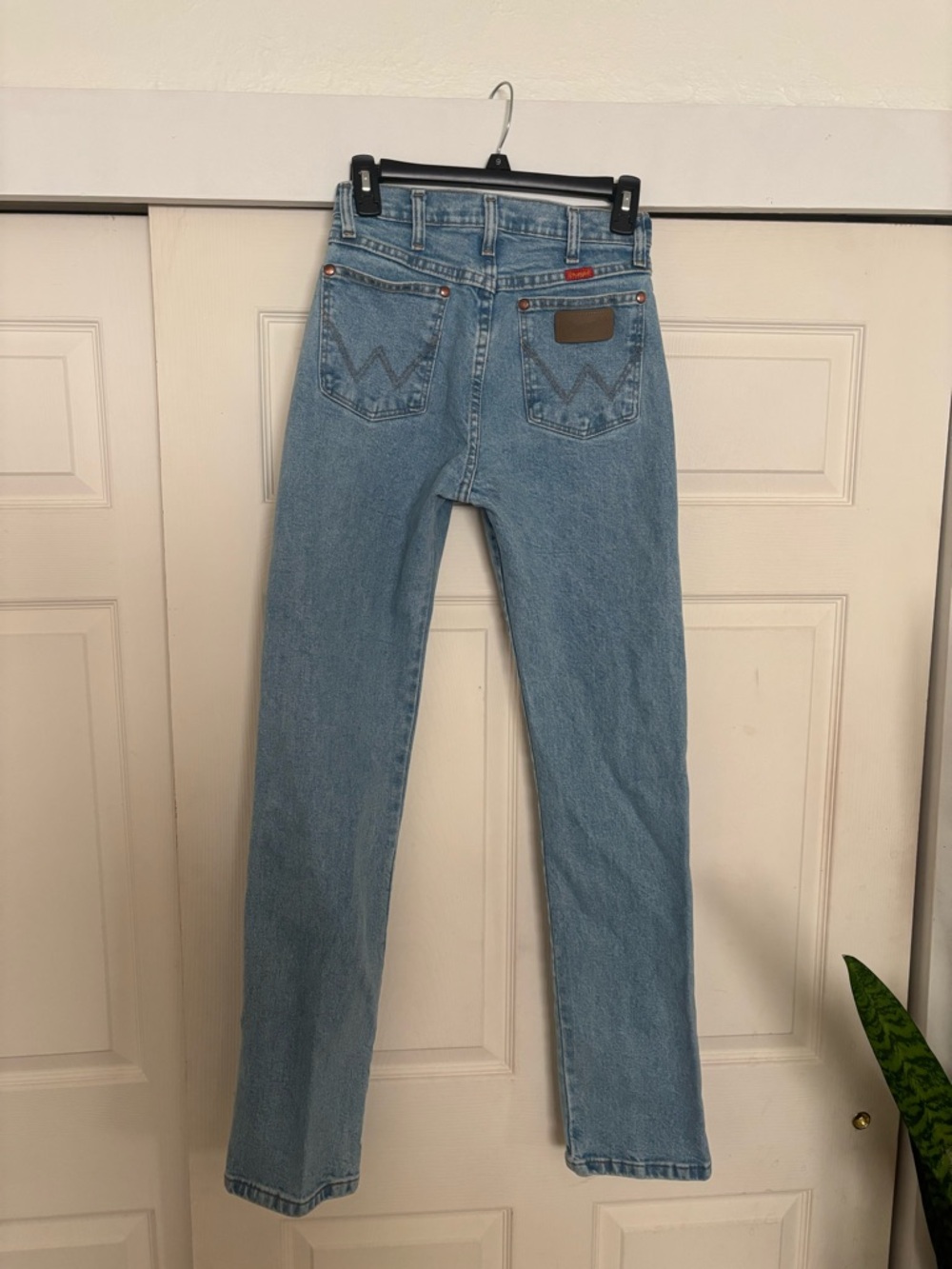 Wrangler Women's Light Blue High-Rise Denim Jeans with Branded Patch - Picture 5 of 6